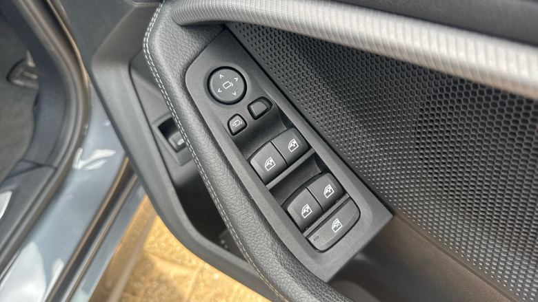 BMW 1 Series 118i M Sport 5dr Step Auto Petrol Hatchback